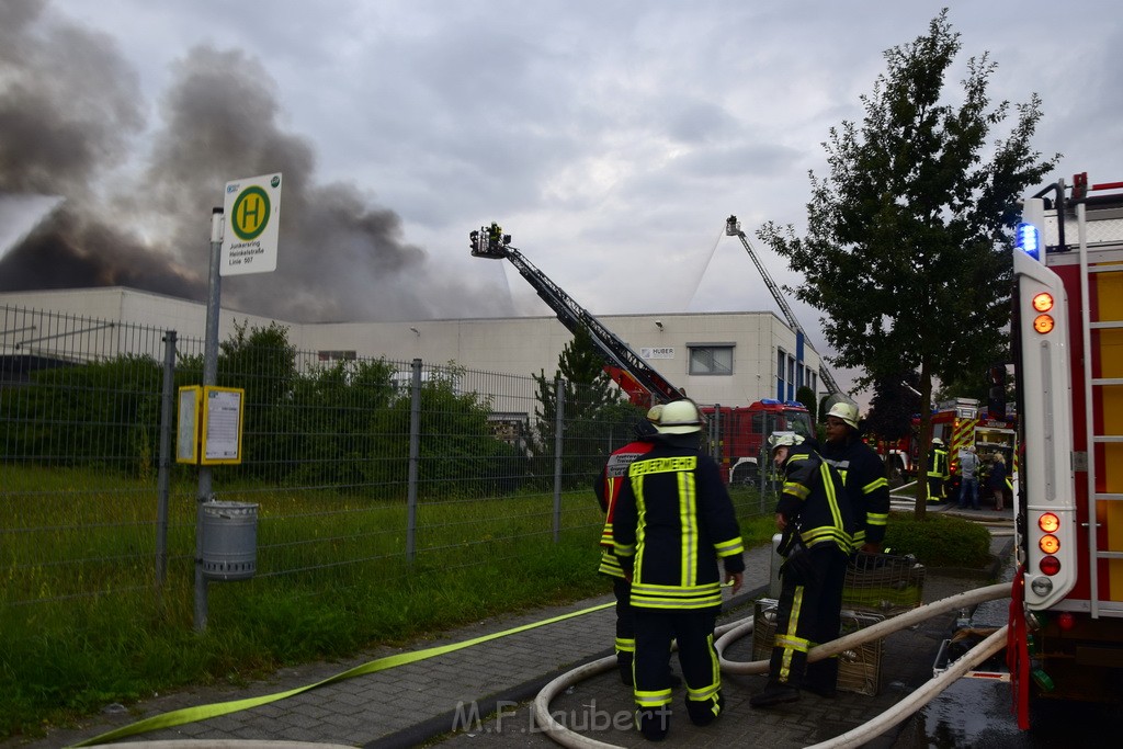 Grossbrand Halle Troisdorf Kriegsdorf Junkersring P115.JPG - Miklos Laubert